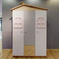Siena pembe montessori çocuk odası