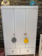 EFOR YILDIZ BÜYÜYEN KARYOLALI ODA TAKIMI ( YATAK HEDİYELİ)