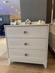 EFOR YILDIZ BÜYÜYEN KARYOLALI ODA TAKIMI ( YATAK HEDİYELİ)